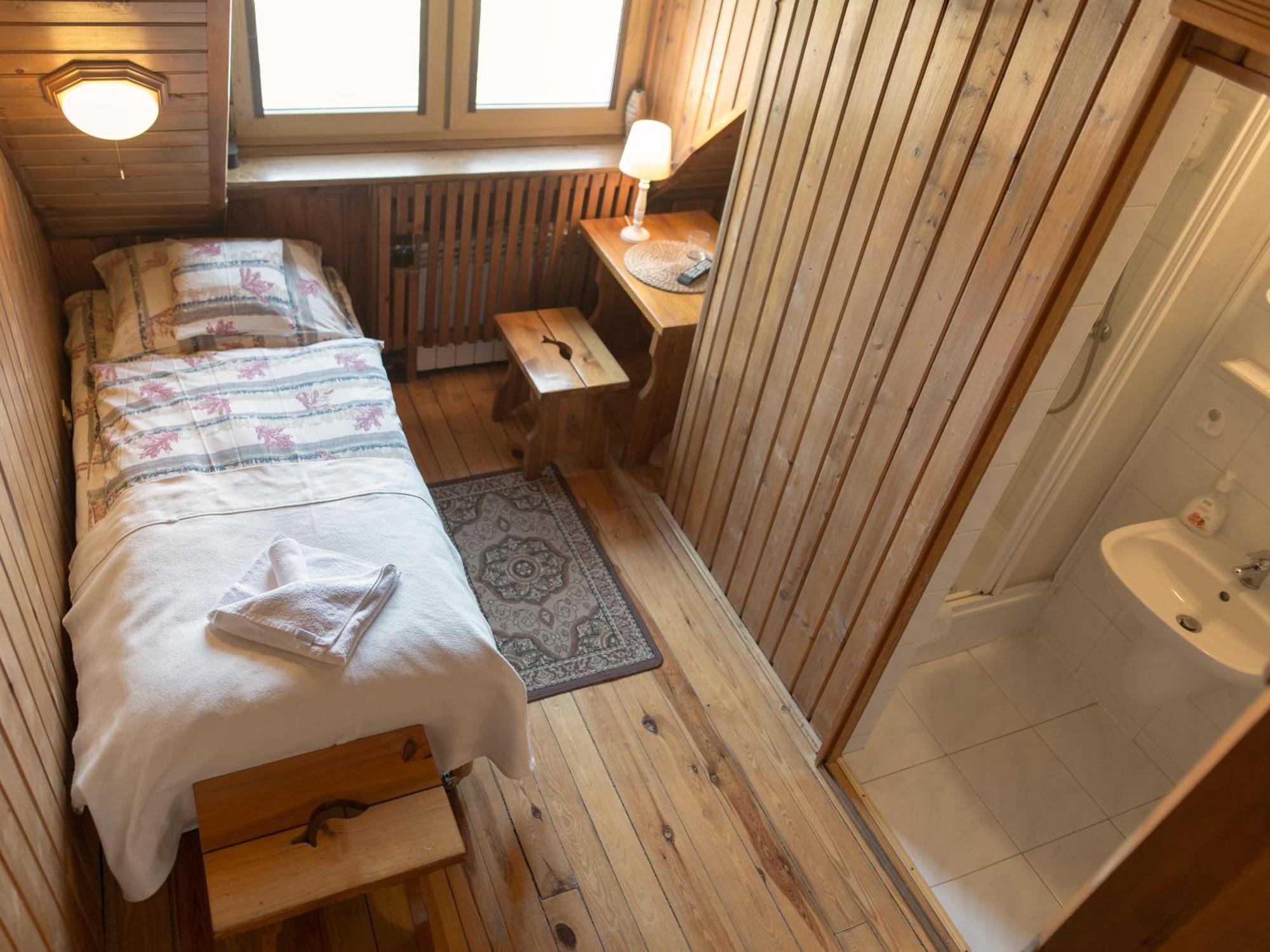 Hotel Wyrwidab Ходзєж Номер фото