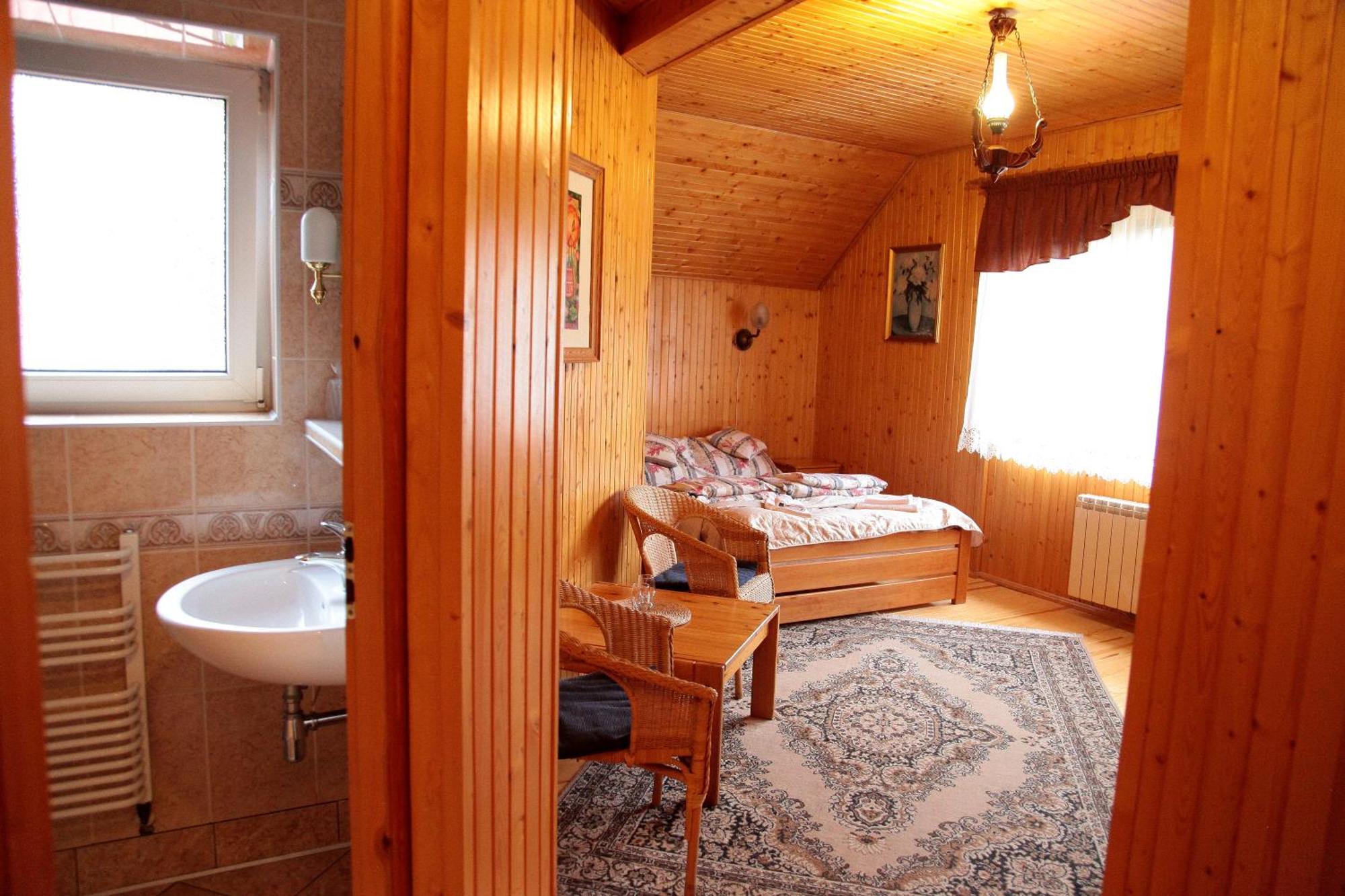 Hotel Wyrwidab Ходзєж Екстер'єр фото